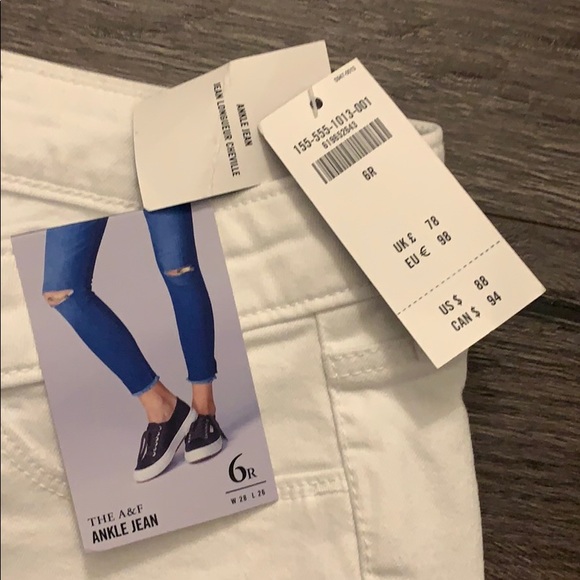 A&F core rise ankle super skinny destroyed jeans - Picture 5 of 5